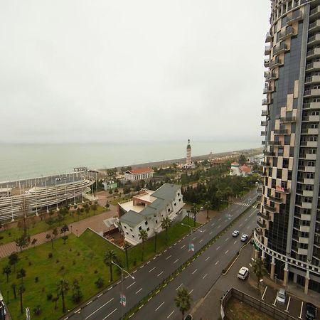 Sea Towers Suite Батуми Экстерьер фото