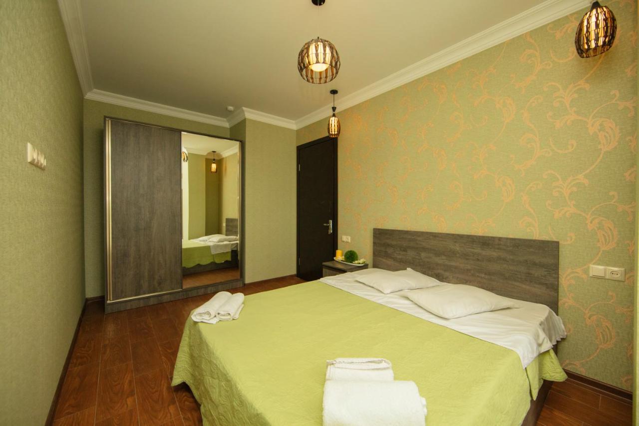 Sea Towers Suite Батуми Экстерьер фото
